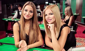 Hình ảnh minh họa đội ngũ hỗ trợ khách hàng của 8live win